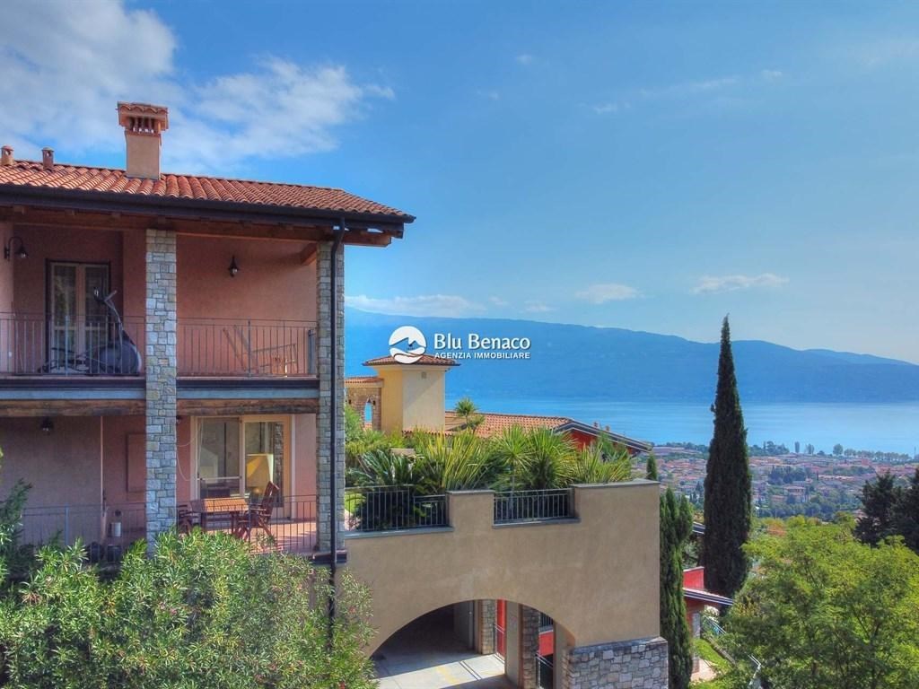 Villa a Schiera in vendita a Toscolano-Maderno via Statale
