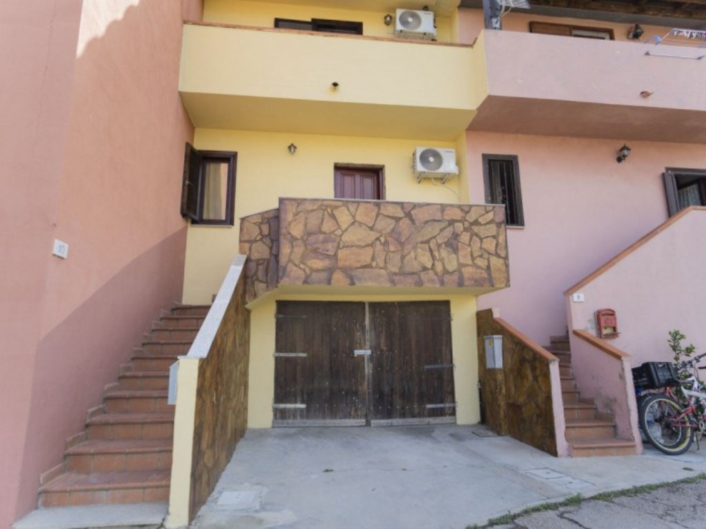 Casa a Schiera in vendita a Olbia via Romolo Gessi 10