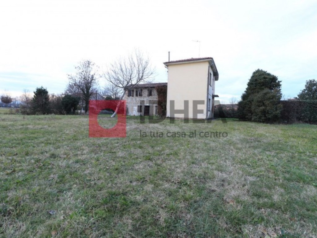 Casa Indipendente in vendita a Breda di Piave via Monte grappa