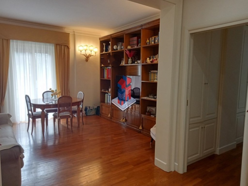Appartamento in vendita a Napoli via bernardo cavallino (parte alta)