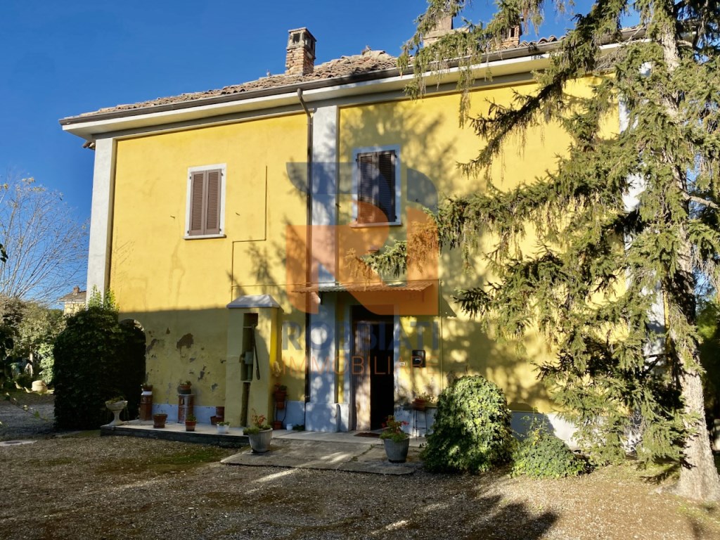 Villa a Schiera in vendita a Castelletto di Branduzzo via General Cantore,