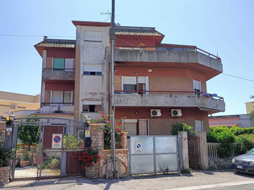 Appartamento in vendita a Nettuno via Dante Canducci, 12