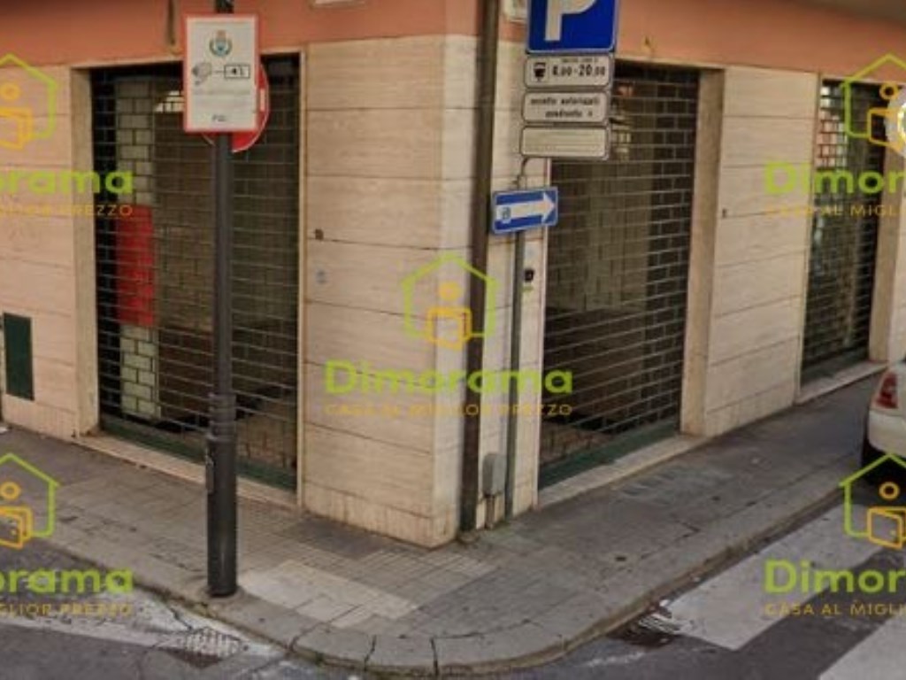Negozio all'asta a Montecatini-Terme via Mazzini n.15-15/a angolo Via Cavour n.18-18/a