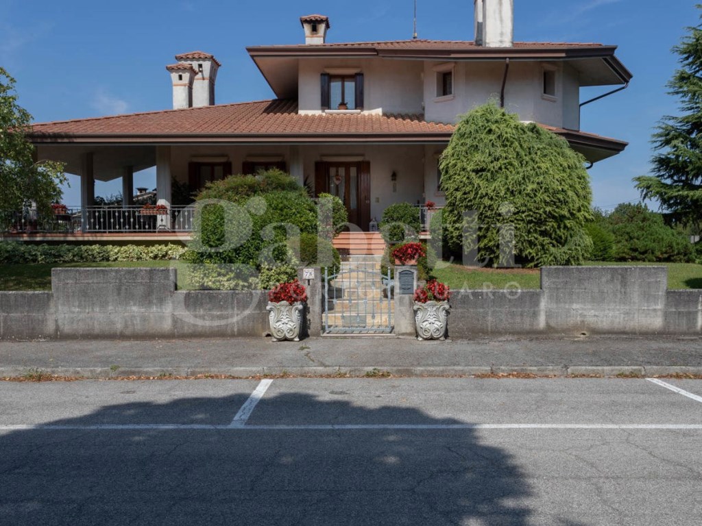 Villa in vendita a Pramaggiore pramaggiore Comugne,78
