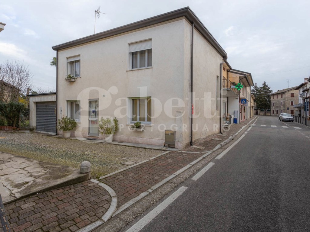 Villa in vendita a Teglio Veneto teglio Veneto Vittorio Emanuele,36