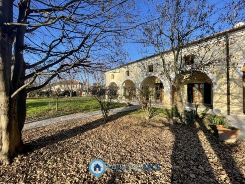 Villa in vendita a Casalserugo via Umberto I