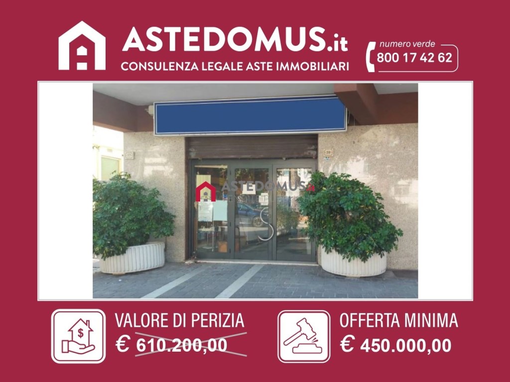 Locale Commerciale in vendita a Formia formia