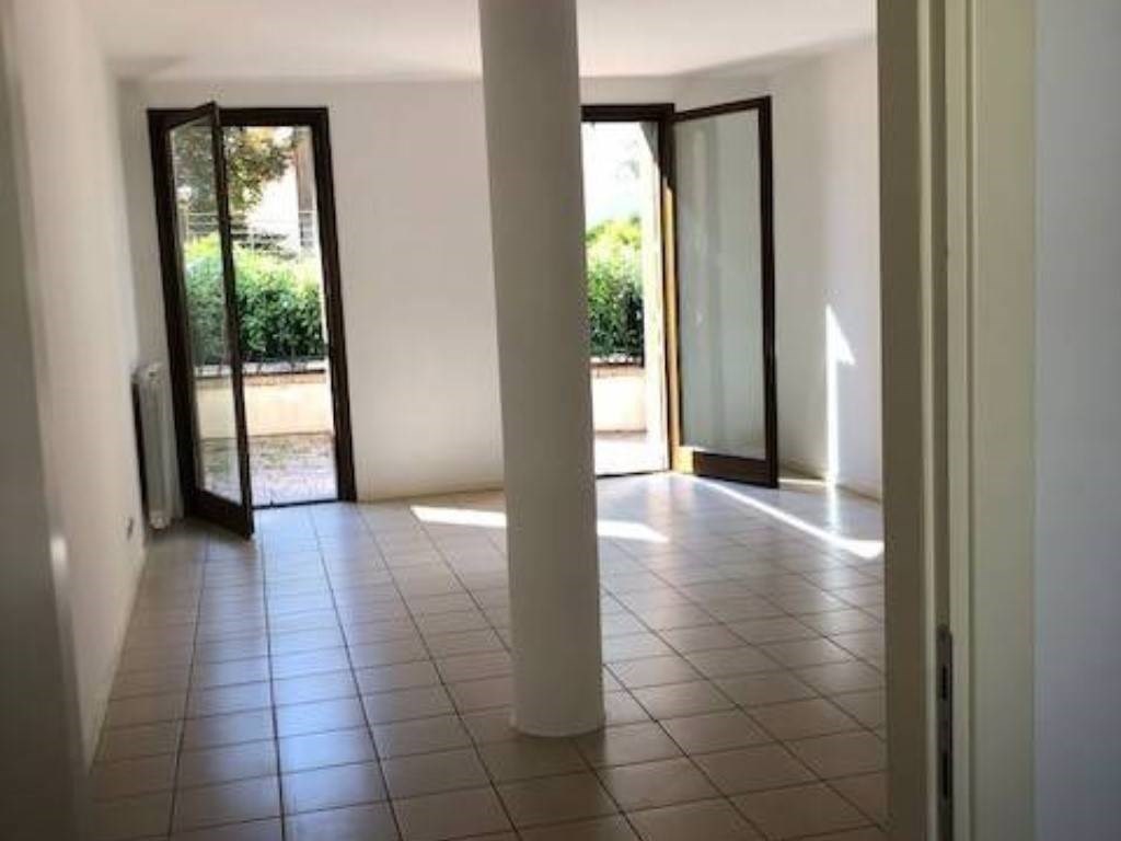 Appartamento in vendita a Castelvetro Piacentino