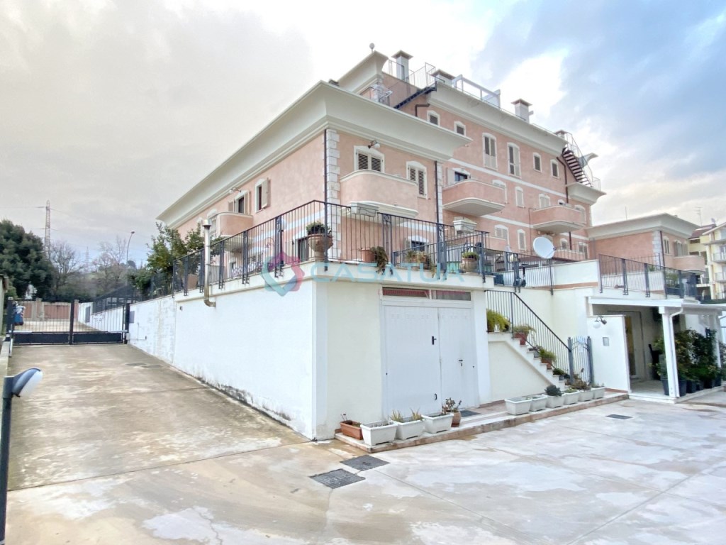 Appartamento in vendita a San Benedetto del Tronto via Torino, 199