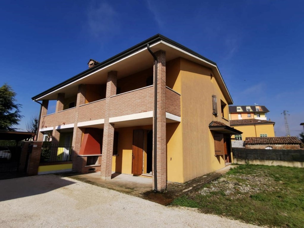 Villa a Schiera in vendita a Bergantino bergantino Cordelia,131