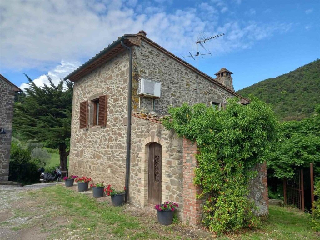 Appartamento in vendita a Montecatini Val di Cecina