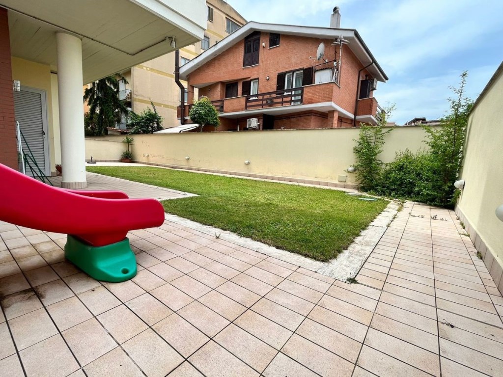 Appartamento in vendita a Roma roma adriano i,47
