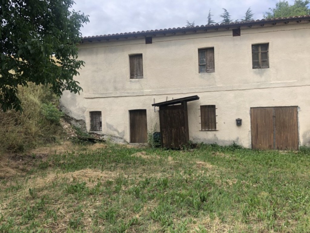Casa Indipendente in vendita a Serravalle di Chienti