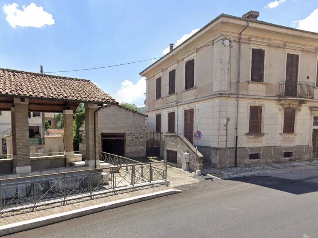 Palazzo in vendita ad Avezzano avezzano San Nicola,1