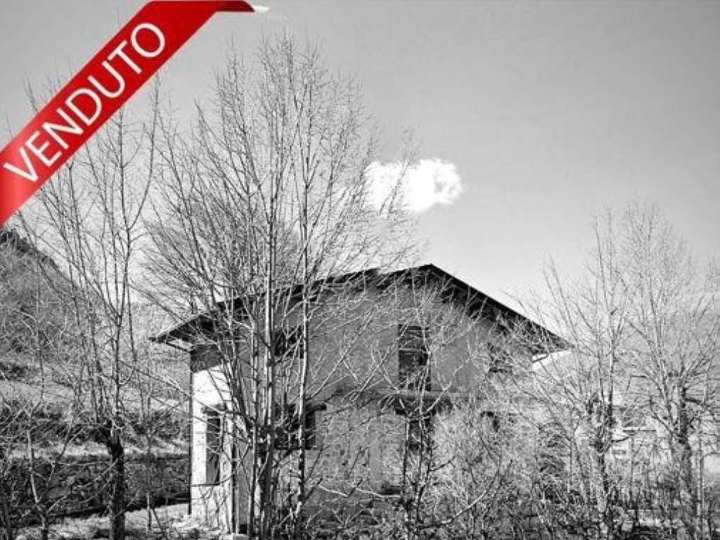 Villa in vendita a Opi opi Statale 83,1