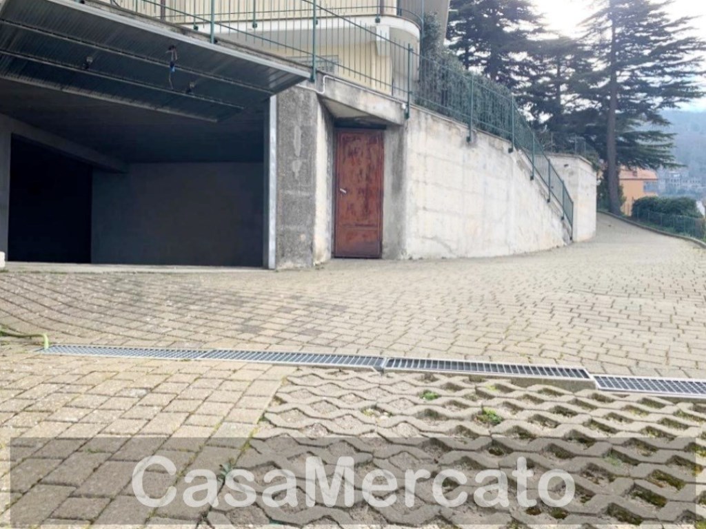Garage in affitto a Rocca di Papa via cavourvia Cavour,