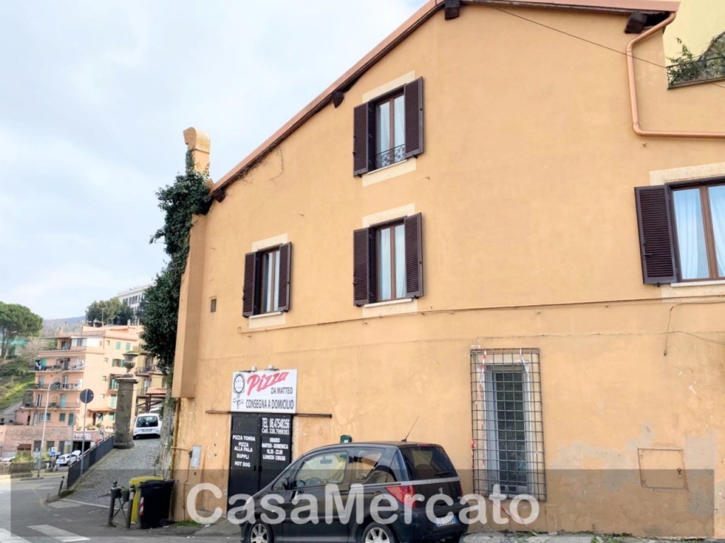 Appartamento in vendita a Rocca di Papa via Frascati,