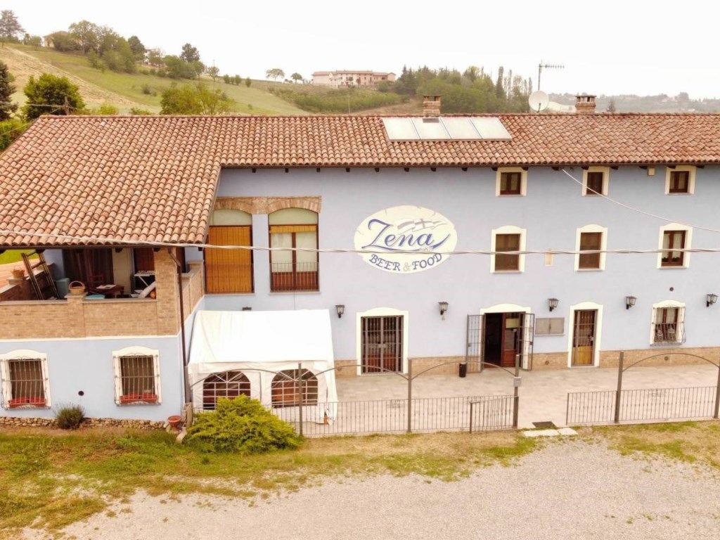 Villa Bifamiliare in vendita a Nizza Monferrato strada Vecchia di Calamandrana, 8