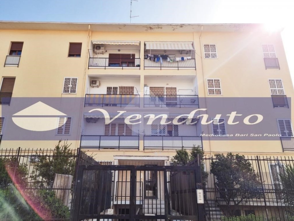 Appartamento in vendita a Bari via Val d'Aosta,