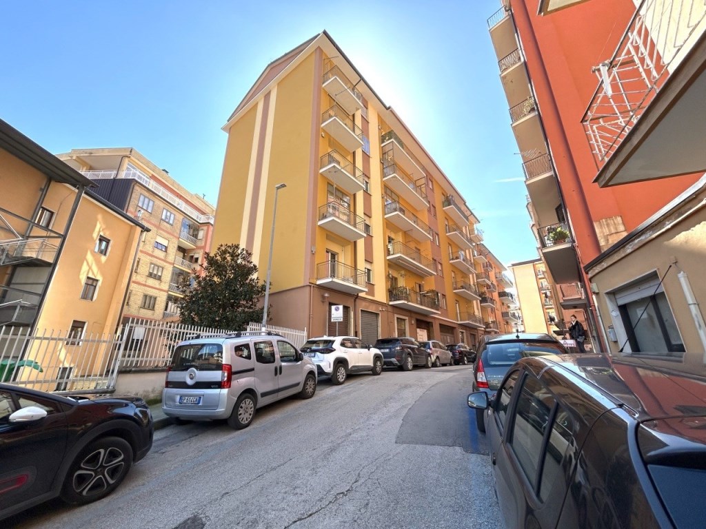 Appartamento in vendita ad Avellino via Corrado , 16