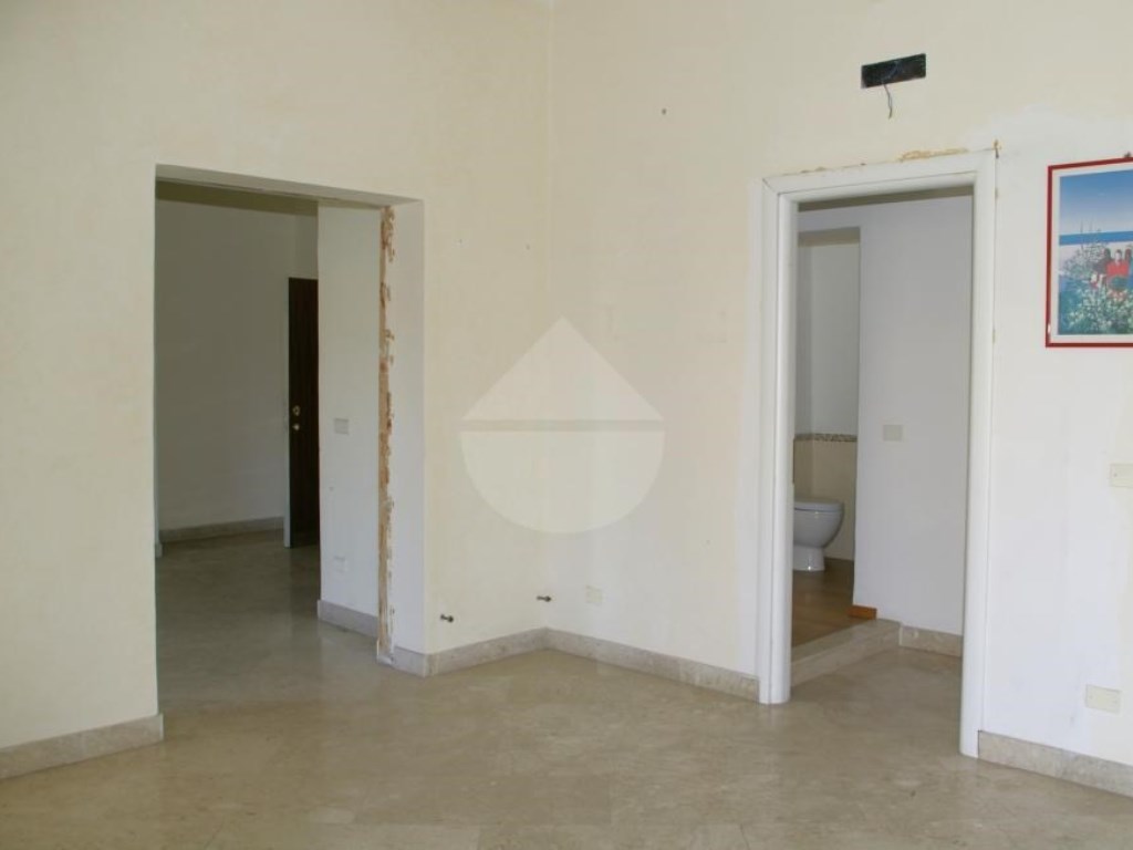 Appartamento in vendita a Messina via Garibaldi,
