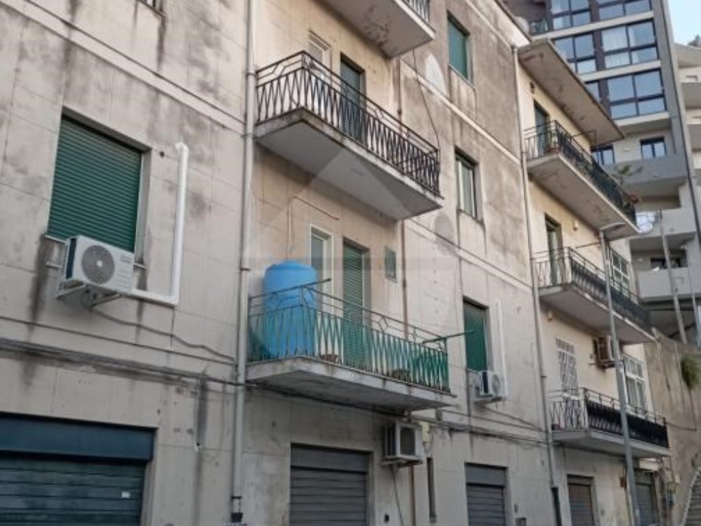 Appartamento in affitto a Messina via Pascoli,