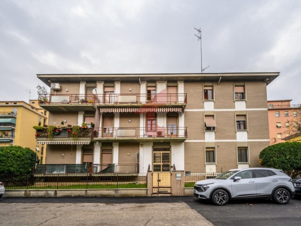 Appartamento in vendita a Parma via Bergamo 16