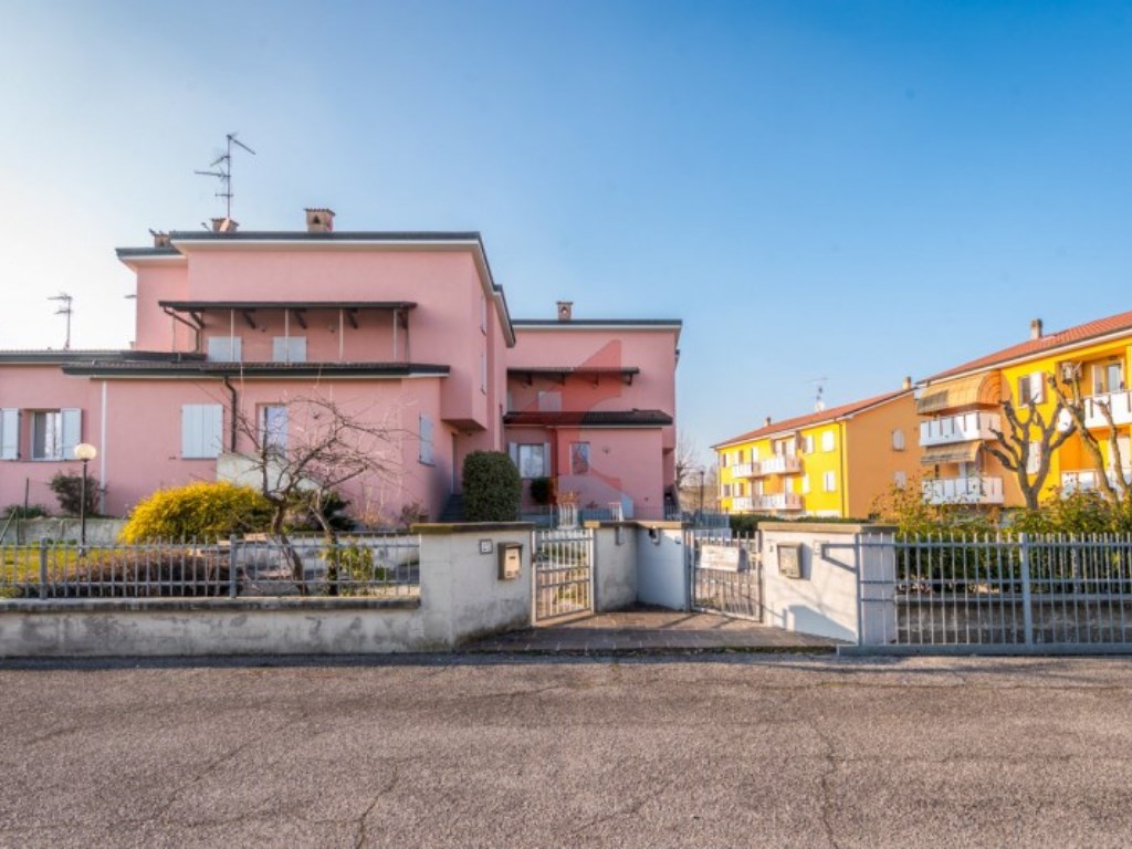 Casa a Schiera in vendita a Fontanellato via Ceriati 29