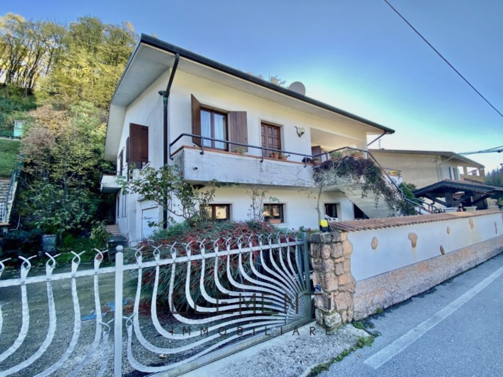 Villa in vendita a Tregnago via Chiesa