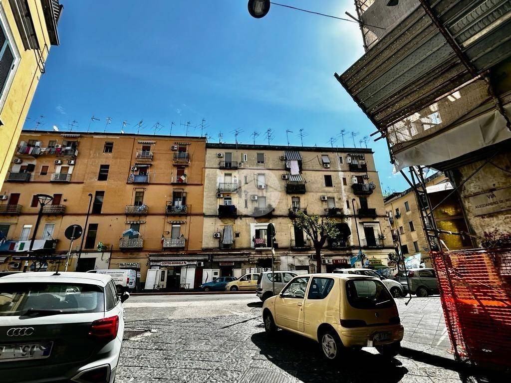 Garage in vendita a Napoli via Alessandro de Meo, 2