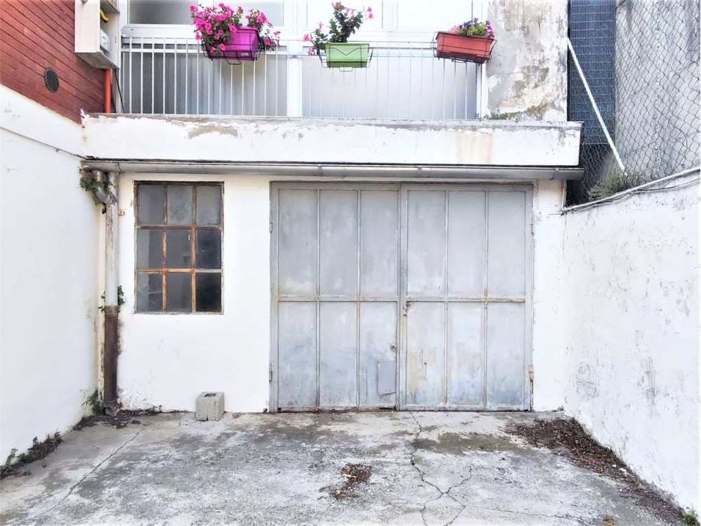 Garage in vendita a Pont-Saint-Martin via Baraing