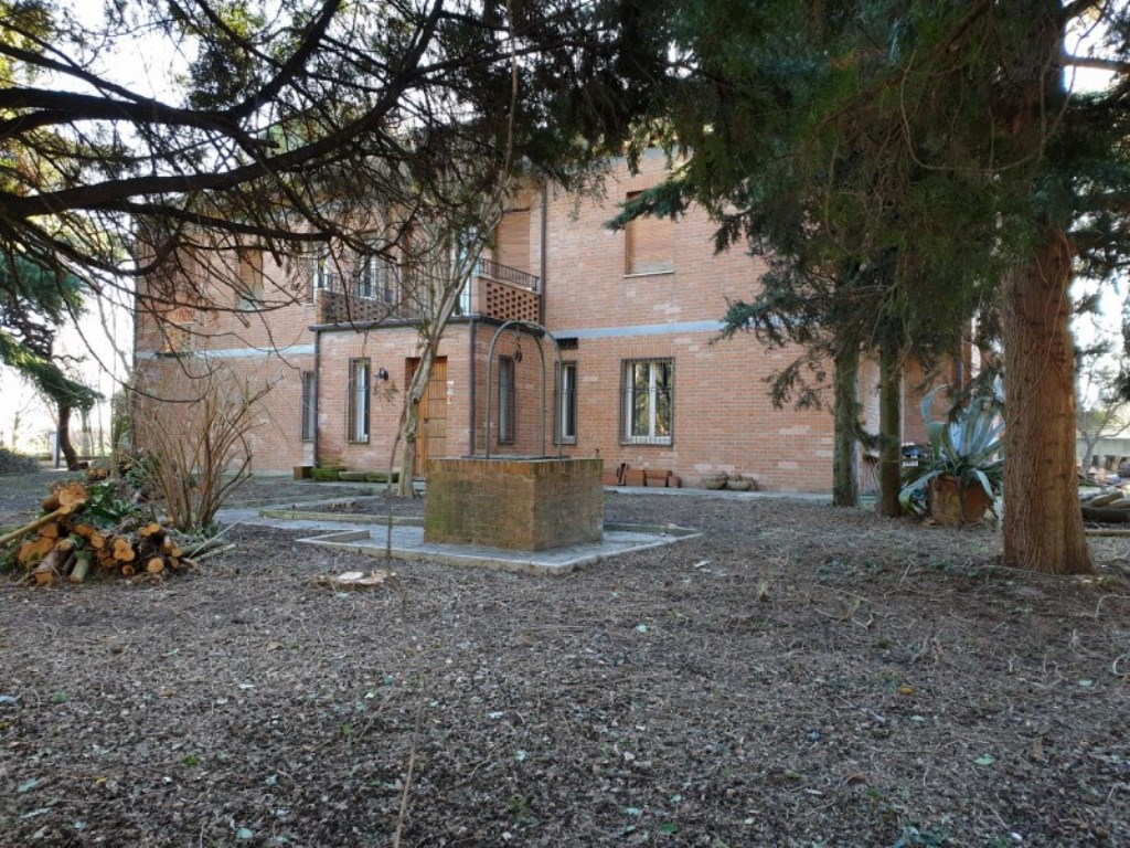 Villa in vendita a Cesena via violone di gattolino