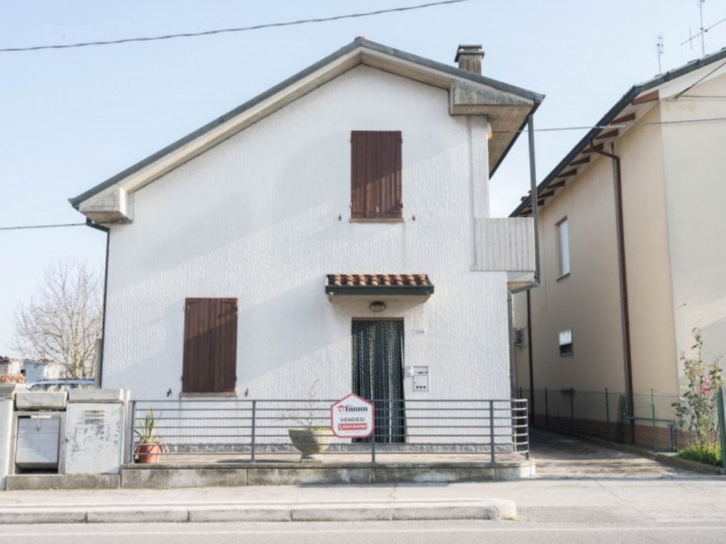 Casa Indipendente in vendita a Cesena via ravennate n.3190