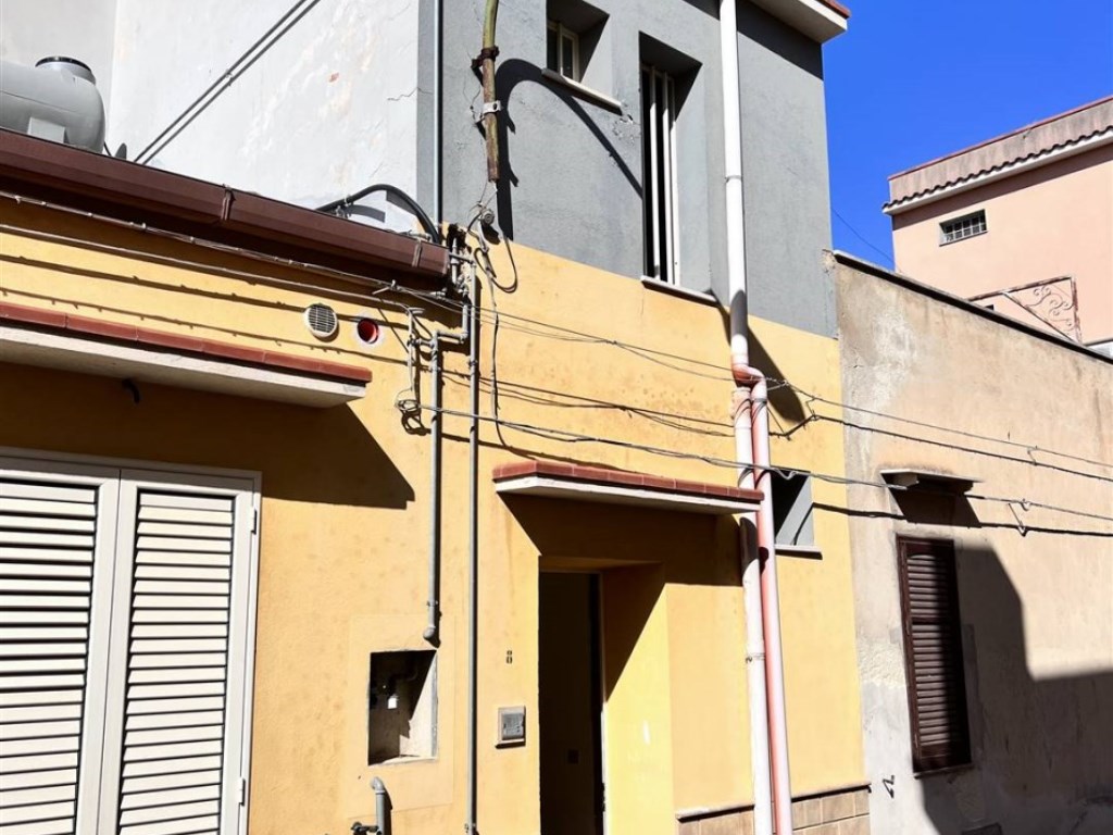 Casa Indipendente in vendita a Menfi via Catania cortile 1 8