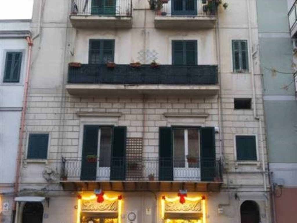 Appartamento in vendita a Palermo corso Calatafimi 148