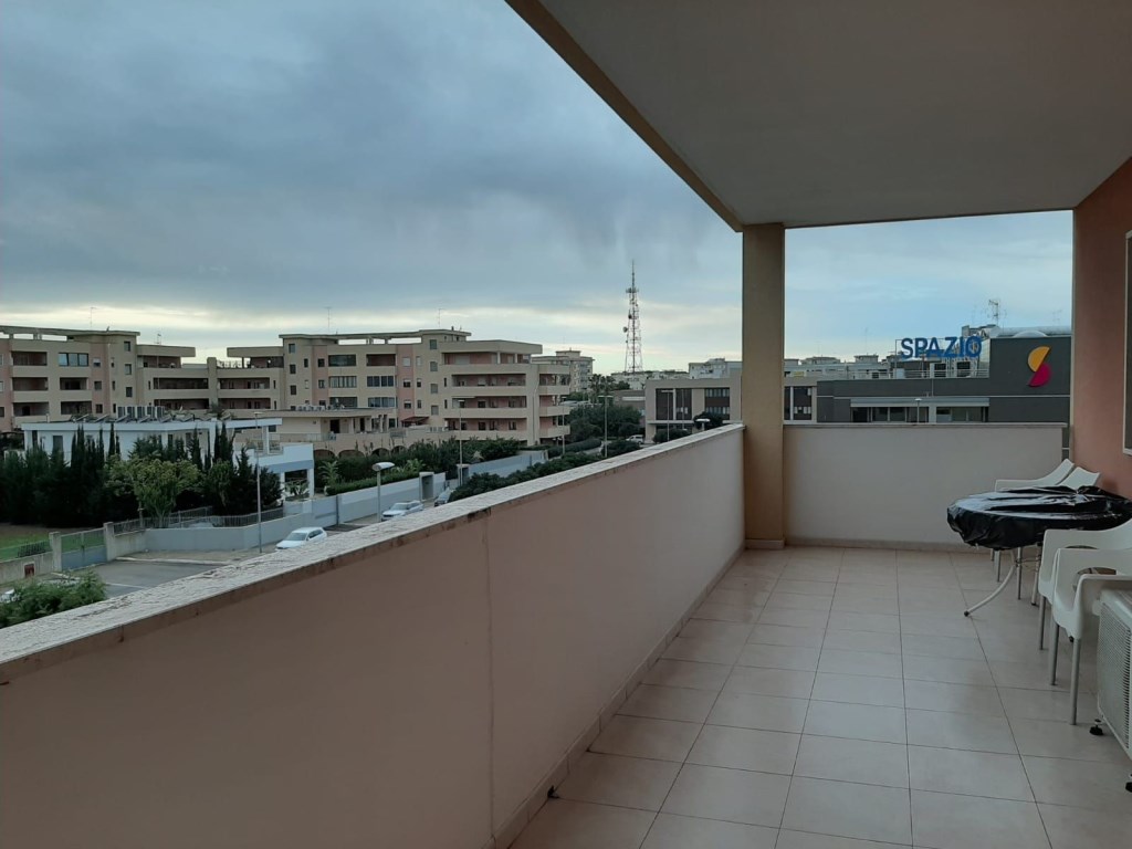 Appartamento in affitto a Lecce viale aldo moro