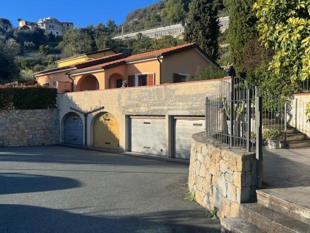 Villa in vendita a Ventimiglia via Ciabauda 6