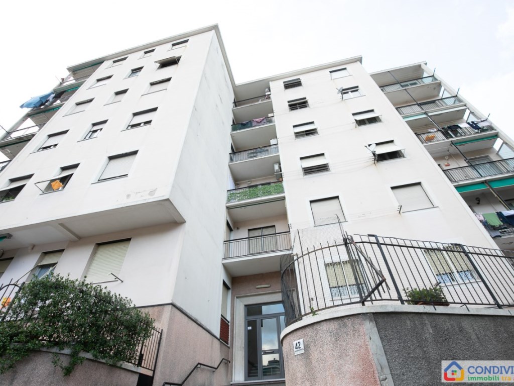 Appartamento in vendita a Genova via dei Carpentieri, 42