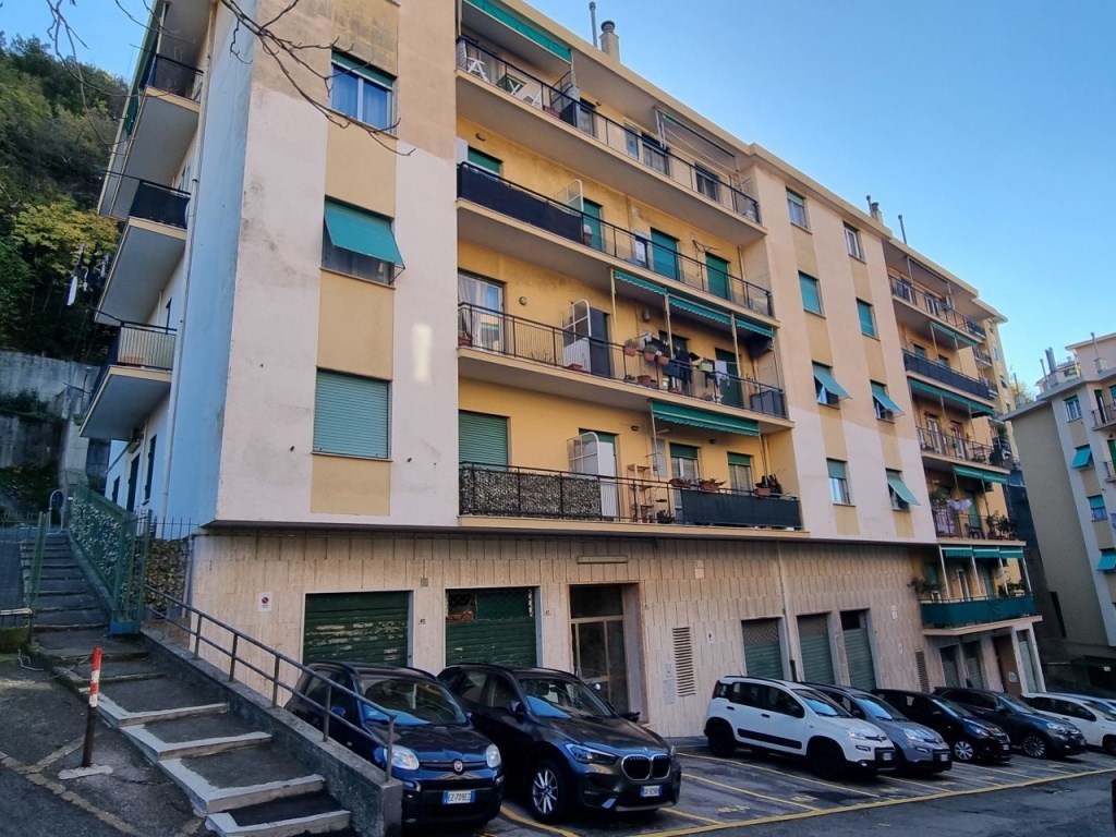 Appartamento in vendita a Genova via Carmelo Onorato, 45