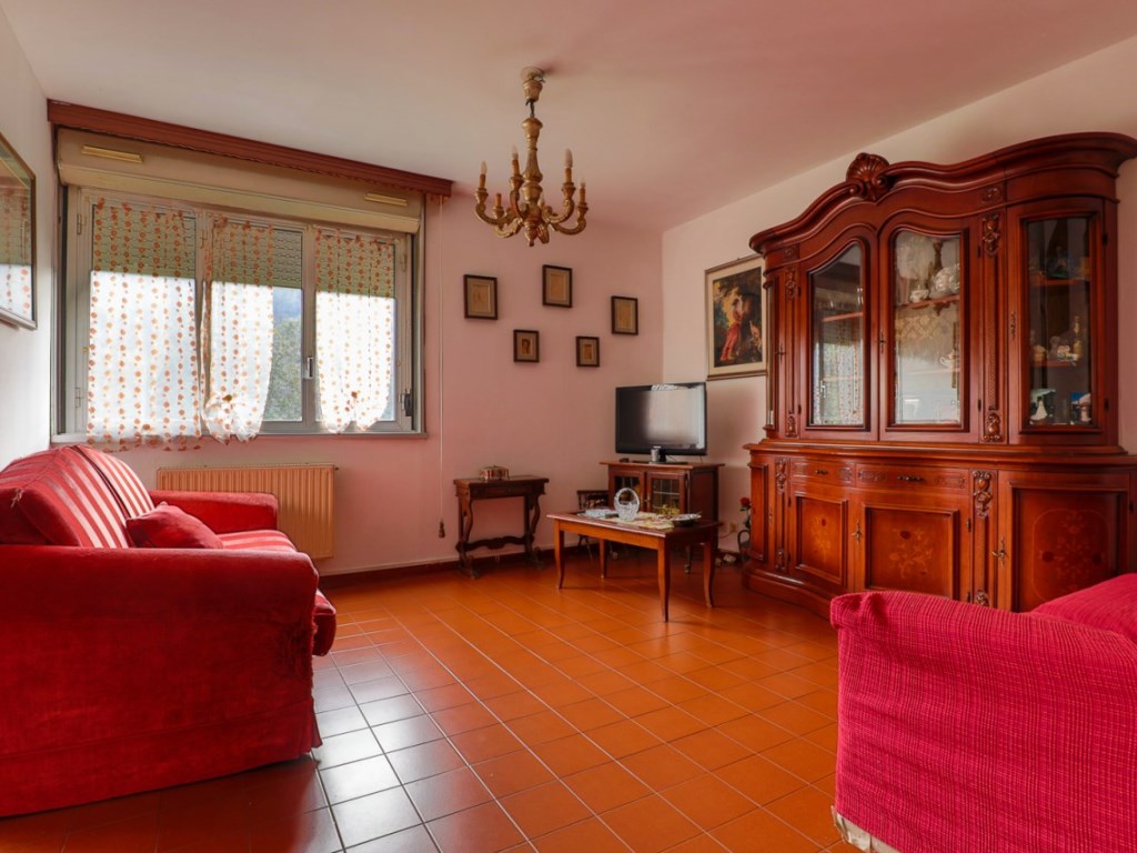 Appartamento in vendita a Genova via Ezio Lucarno, 87