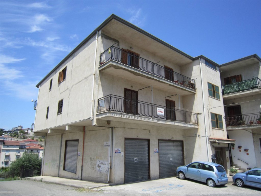 Appartamento in vendita a Crosia via castello 70