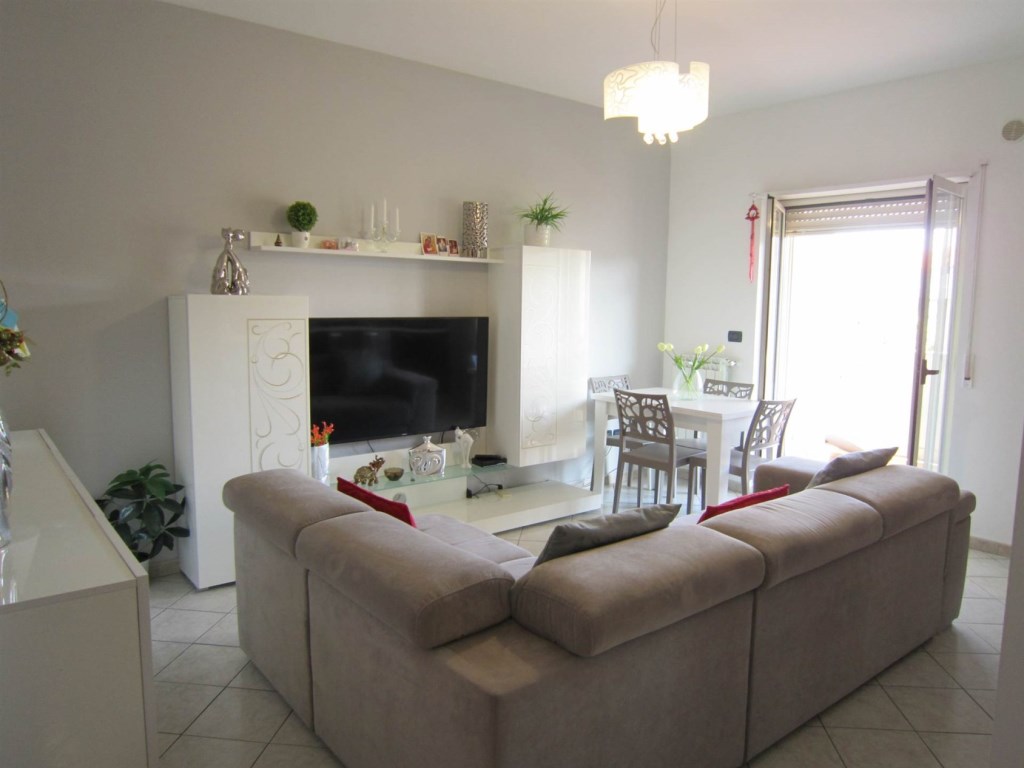 Appartamento in vendita a Corigliano-Rossano via Leoncavallo 36