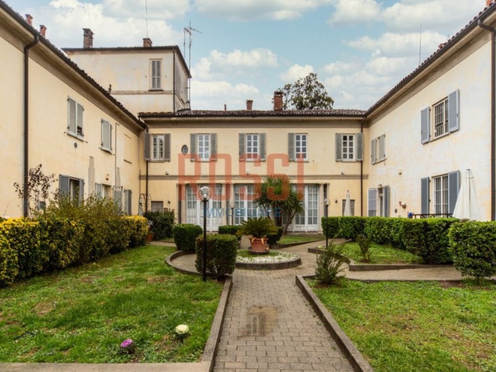 Appartamento in vendita a Monza via casati 31