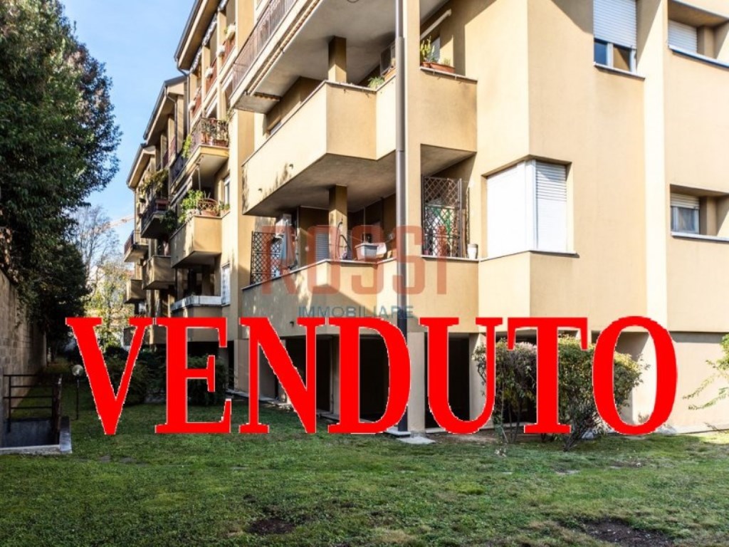 Appartamento in vendita a Monza via borgazzi 48