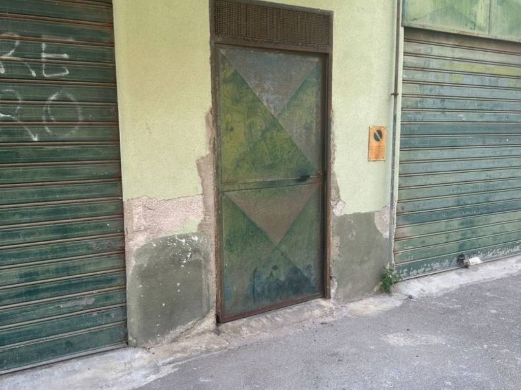 Magazzino in vendita a Villabate via Messina Marine, 53/a