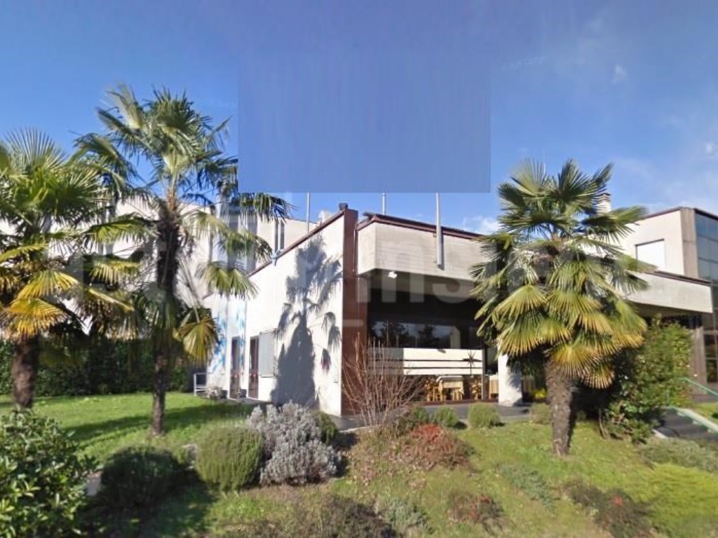 Hotel/Albergo in vendita a Barga via Galimberti
