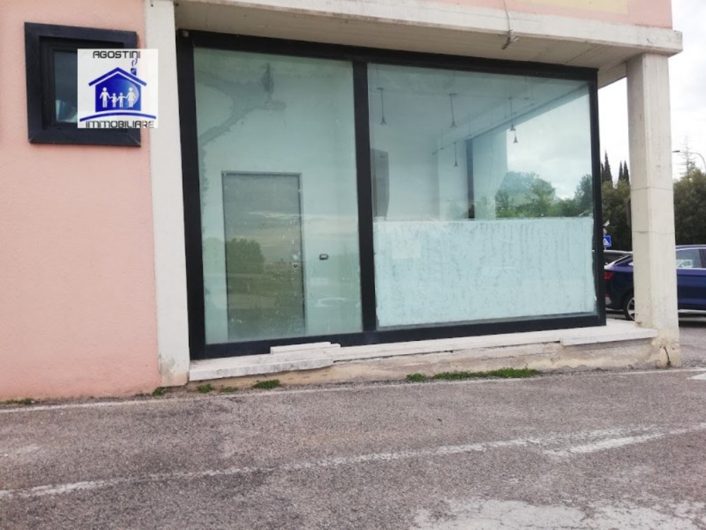 Ufficio in vendita ad Ascoli Piceno via del Commercio