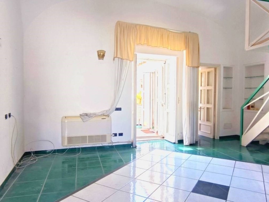 Appartamento in vendita a Ischia via Vicinale Fasolara, 4