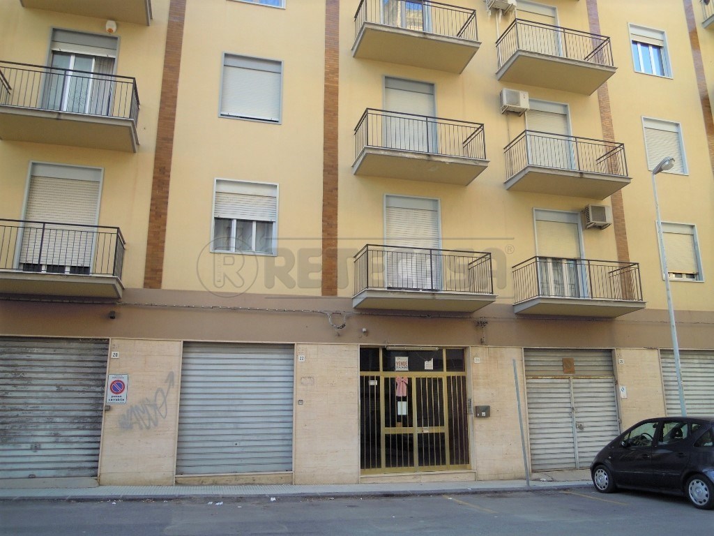 Appartamento in vendita a Caltanissetta via ruggero settimo, 24