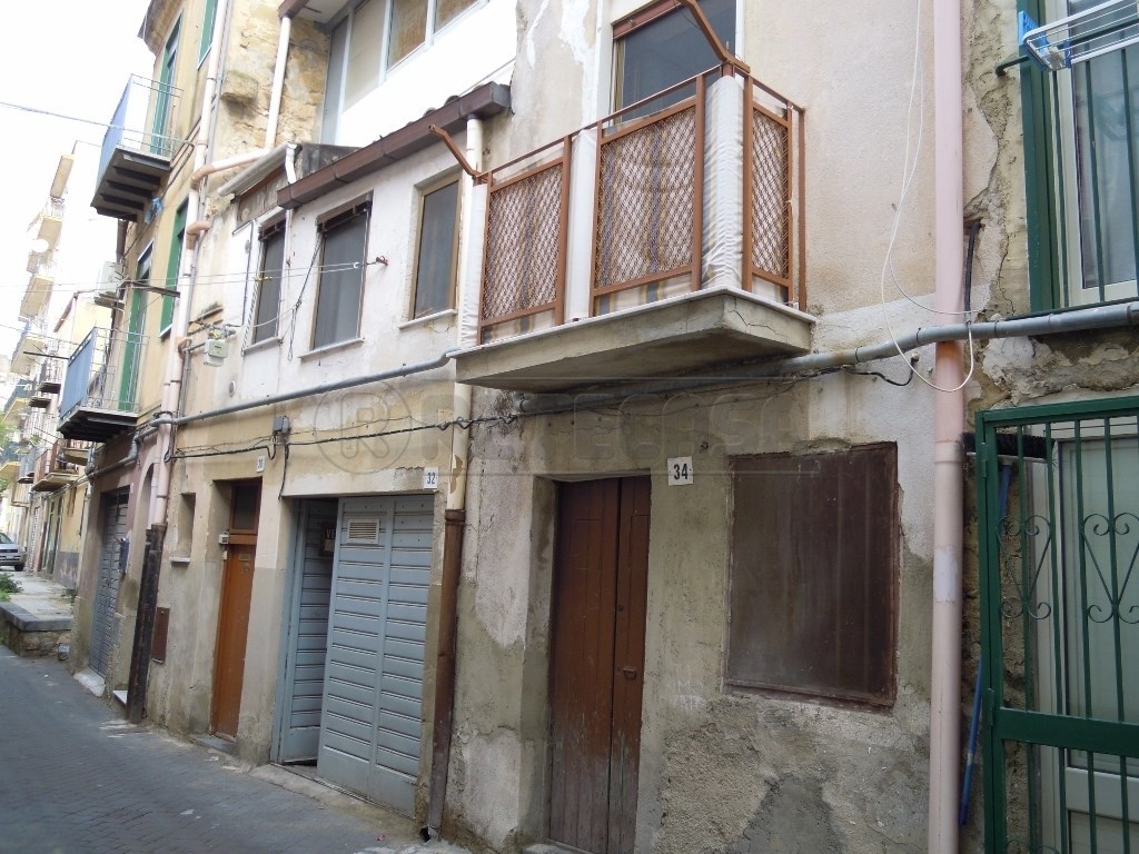 Appartamento in vendita a Caltanissetta via San Nicolò, 30